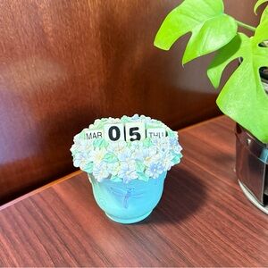 Vintage Russ Handpainted Ceramic Mini Calendar Flower  Pot, Cottage/Farm/Garden
